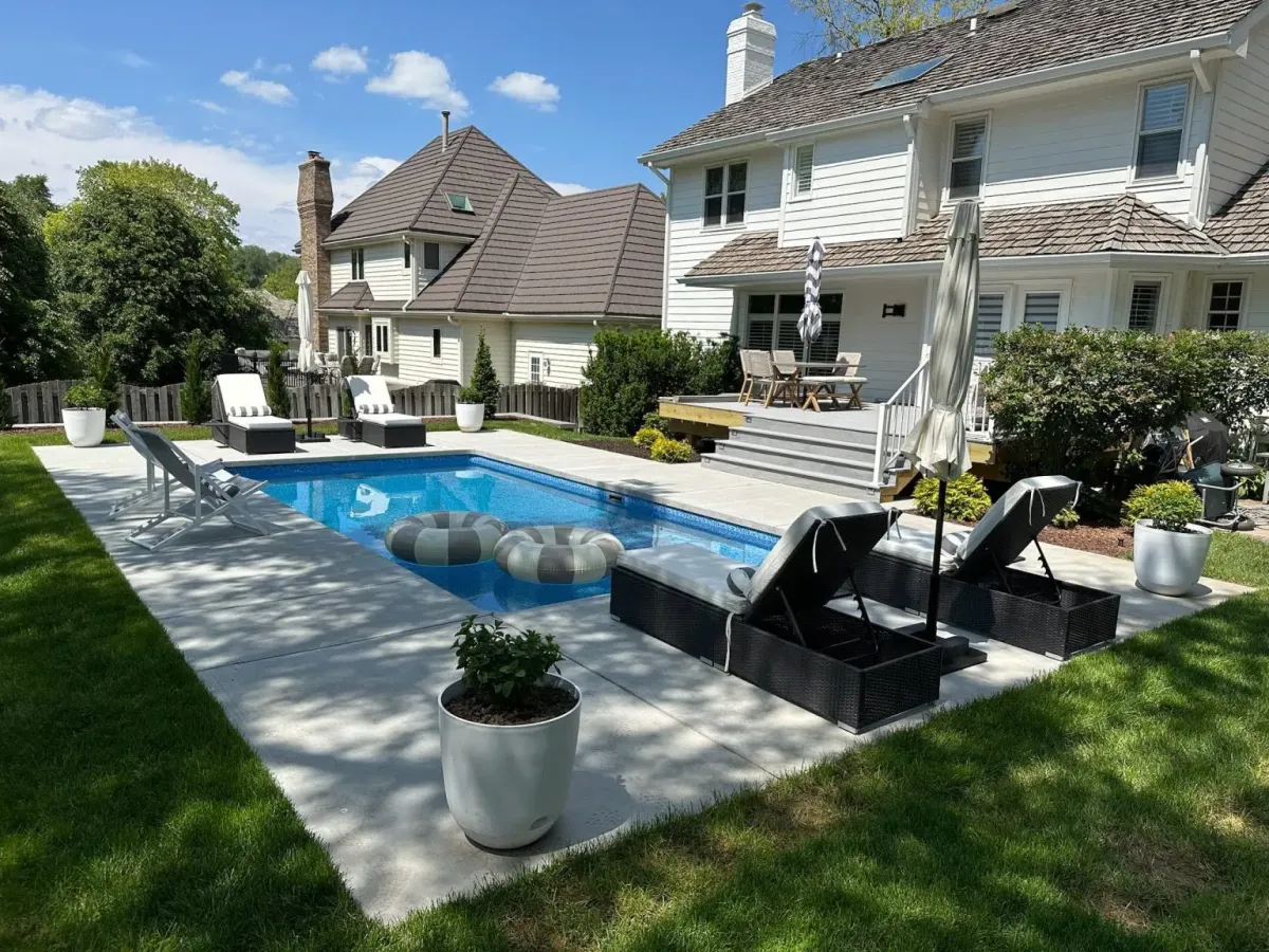 A Complete Guide to New Pool Construction for Modern Homes