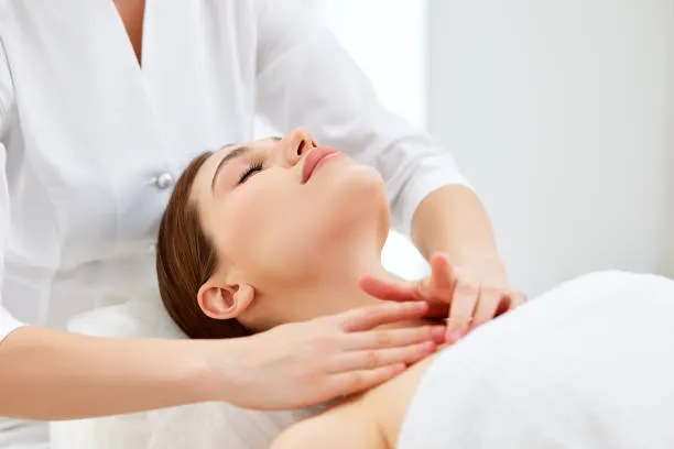 Lymphatic Drainage Massage for Improved Overall Wellbeing