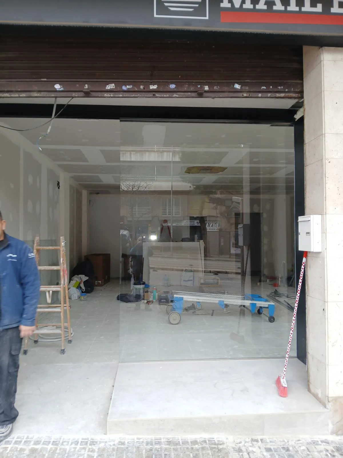 Motorization of Blinds: Elevating Comfort, Control, and Modern Living